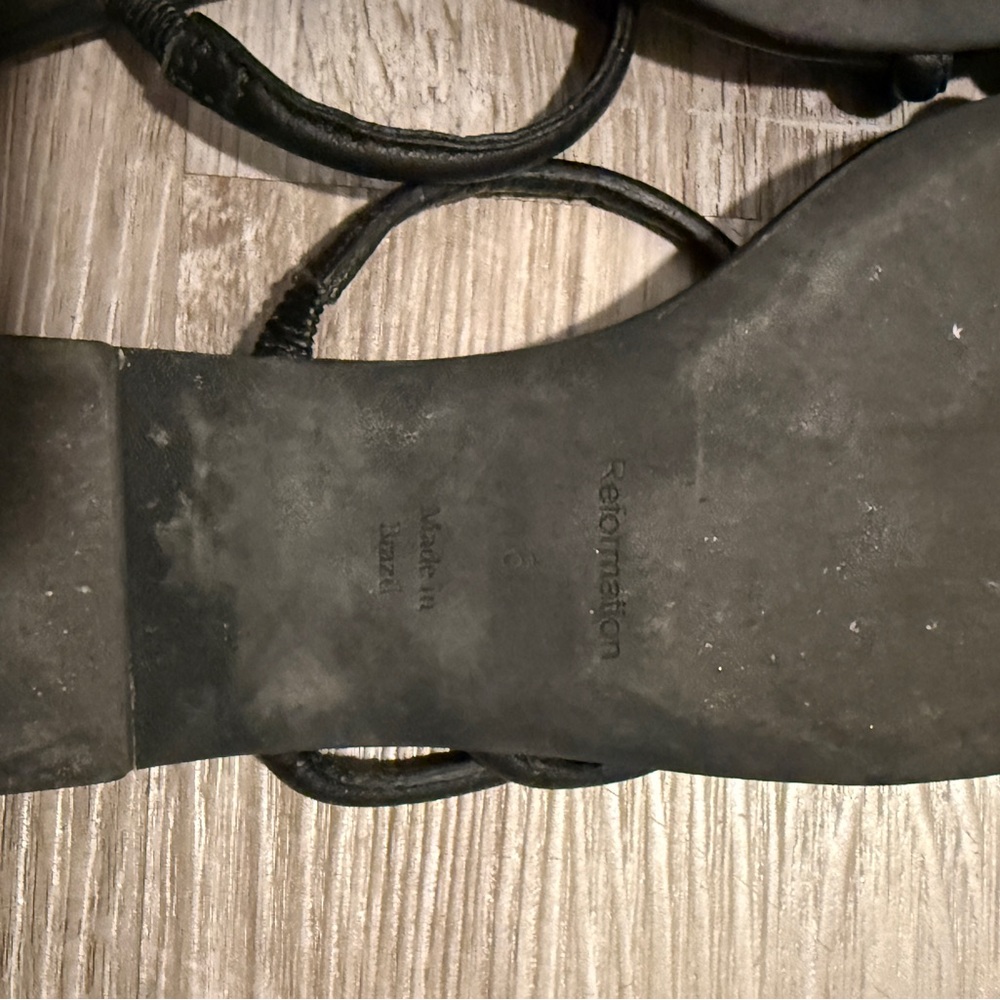 Reformation Ludo Toe Ring Strappy Flat Sandal - Picture 5 of 5